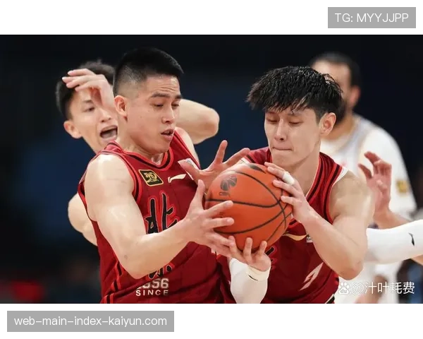 陈盈骏扮演北京变速器 替补席节奏掌控展现战术适应性